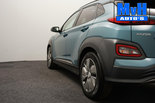 Hyundai Kona EV Premium 64 kWh|SCHUIFDAK|TREKHAAK|WARMTEPOMP