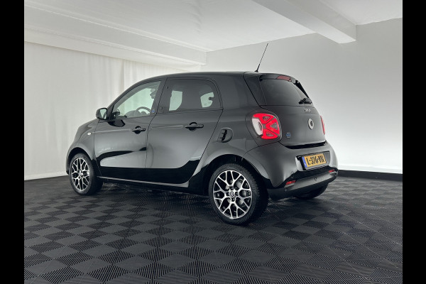 Smart Forfour EQ Prime Comfort-Plus-Pack 18 kWh [ 3-Fase ] (INCL-BTW) Aut. *PANO | VOLLEDER | FULL-LED | NAVI-FULLMAP |  APP.CONNECT | CAMERA | ECC | AMBIENT-LIGHT | CRUISE | PDC | SPORT-SEATS | 16"ALU*