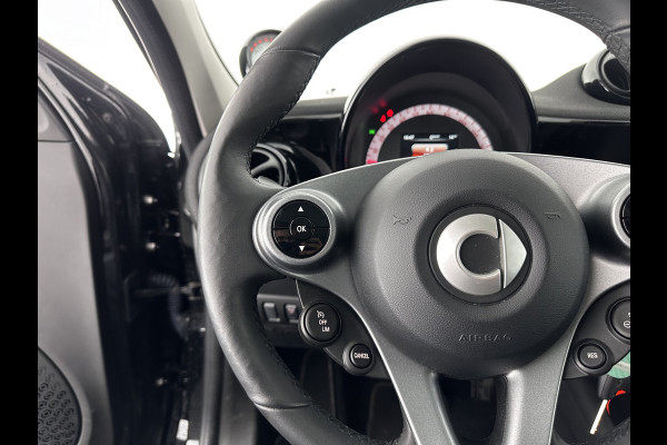 Smart Forfour EQ Prime Comfort-Plus-Pack 18 kWh [ 3-Fase ] (INCL-BTW) Aut. *PANO | VOLLEDER | FULL-LED | NAVI-FULLMAP |  APP.CONNECT | CAMERA | ECC | AMBIENT-LIGHT | CRUISE | PDC | SPORT-SEATS | 16"ALU*