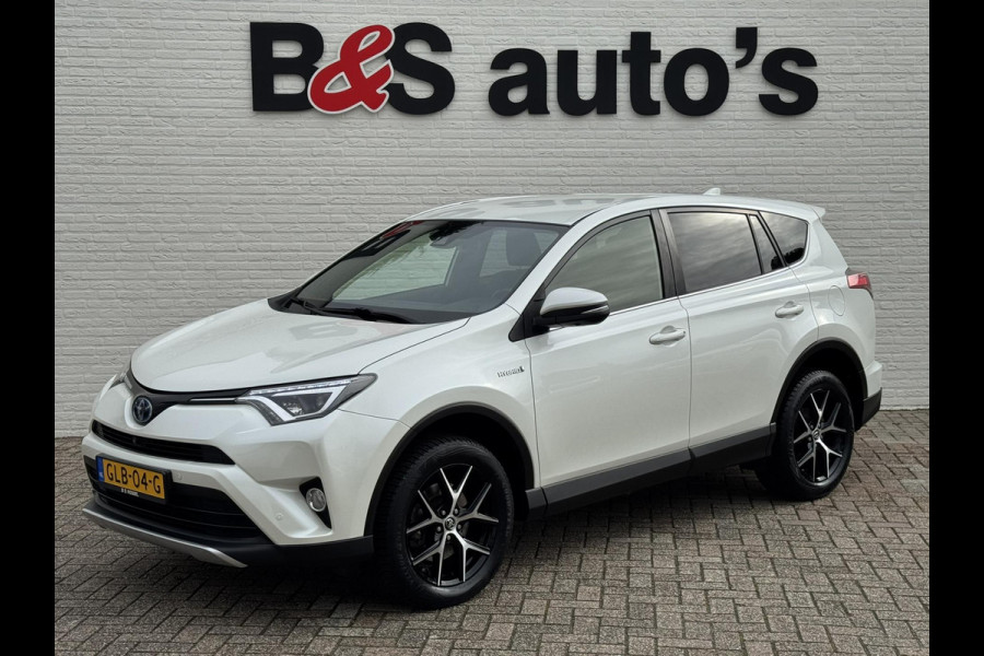 Toyota RAV4 2.5 Hybrid AWD Executive Trekgewicht 1650kg Adaptive cruise control 4 seizoenen banden