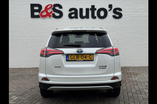 Toyota RAV4 2.5 Hybrid AWD Executive Trekgewicht 1650kg Adaptive cruise control 4 seizoenen banden