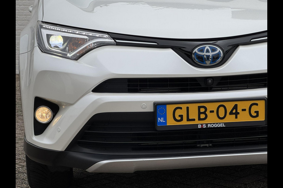 Toyota RAV4 2.5 Hybrid AWD Executive Trekgewicht 1650kg Adaptive cruise control 4 seizoenen banden