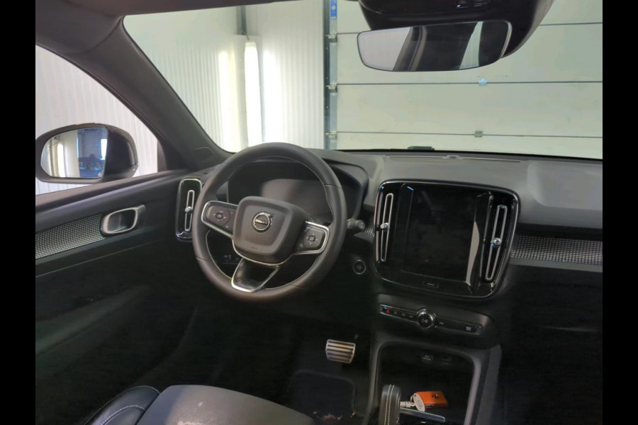 Volvo XC40 1.5 T5 Recharge R-Design NL AUTO | PANO | CARPLAY | LED |