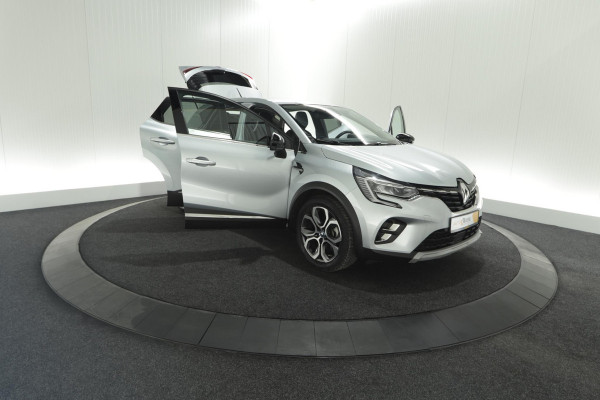 Renault Captur 1.6 E-Tech Plug-in Hybrid 160 Intens | Trekhaak | Navigatie | Parkeersensoren | Climate Control