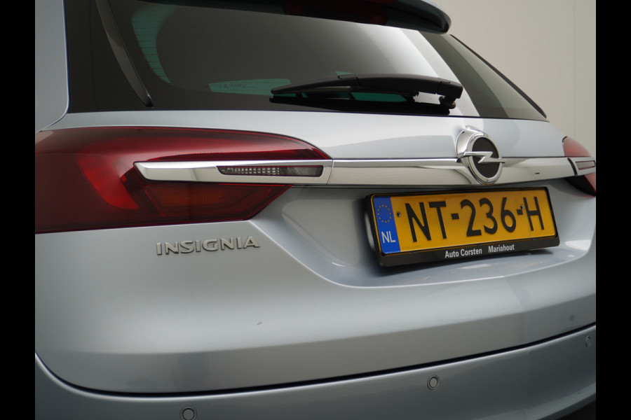 Opel Insignia Sports Tourer 1.6CDTI 136PK Leer Bi-Xenon Navi AGR-Comfort-st. EccBluetooth PDC v+a Cruise Control LMV Stuur en Stoel Verwarming EcoFLEX Business+ 1700kg trekvermogen! Orig.NLse auto 320NM Koppel Euro 6