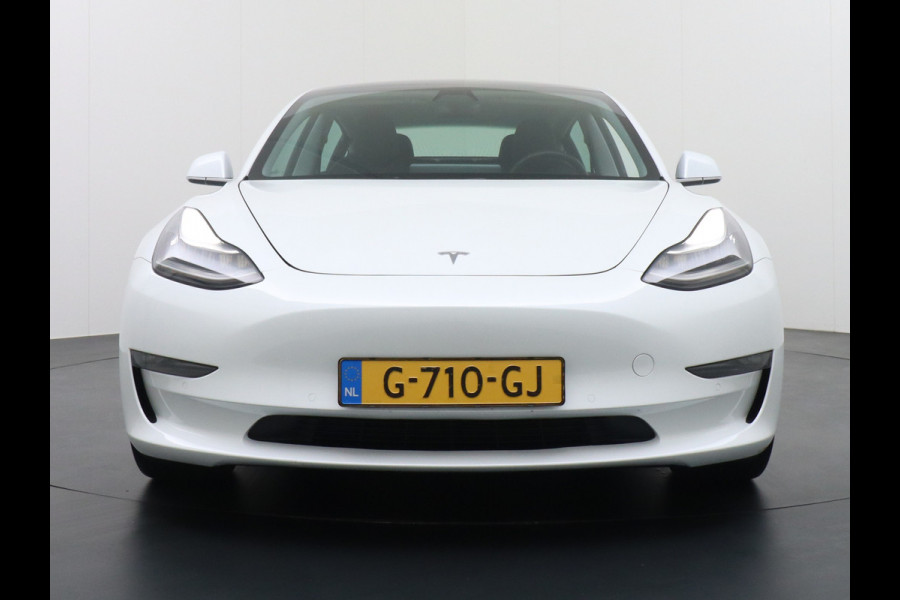 Tesla Model 3 Performance 513pk 0-100 3,4 sec. 20" FSD-vb. AutoPilot Carbon Spoiler Premium-HiFi Pano.dak Camera Leer Adaptive-Cruise+Stop&Go  4wd Rode Remklauwen Premium Audio Veel grip door 4WD vierwielaandrijving.  Origineel Nederlandse auto ! Orig.NL auto  1e eigenaar