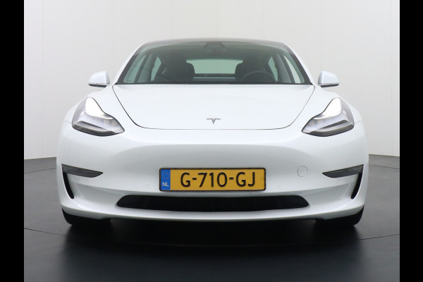 Tesla Model 3 Performance 513pk 0-100 3,4 sec. 20" FSD-vb. AutoPilot Carbon Spoiler Premium-HiFi Pano.dak Camera Leer Adaptive-Cruise+Stop&Go  4wd Rode Remklauwen Premium Audio Veel grip door 4WD vierwielaandrijving.  Origineel Nederlandse auto ! Orig.NL auto  1e eigenaar