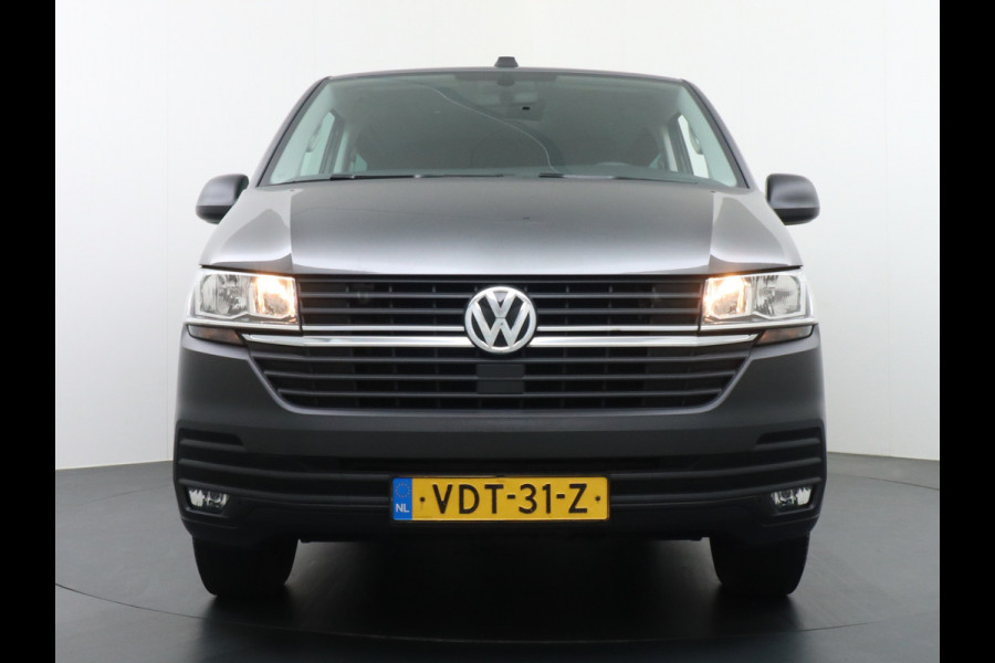 Volkswagen Transporter T6.1 D.C.2.0 TDI L2H1 30 Dubbele Cabine Apple Carplay Android Mirror Link APP-Connect EURO6 Trekhaak Navi Schuifdeur-R A-ruit ve Buitenspiegel elektr+Verwarmd ESP ABS Achterruitenwisser met intervalschakeling Mistlampen Verwarmde Ruit Zijwind assistent Vermoeidheids herkenning 2.200kg trekvermogen!  binnenspiegel automatisch dimmend, dimlichten automatisch, regensensor) Nwe model !