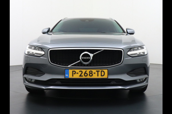 Volvo V90 2.0D Leder + Elek. + Verw. Navi Ecc PDC Bluetooth Trekhaak Road Sign Rec. Lane Assist Speed Sign Ass. Cruise Control Cornering L Zeer Compleet! 1800kg trekvermogen