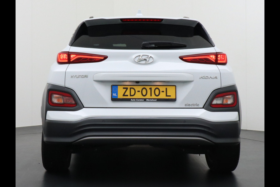 Hyundai Kona EV 64 kWh 204pk Leer Navi Camera Schuifdak Standkachel Elektr.Stoelen+Verwarmd+Ventilatie-koeling ! Adaptive Cruise/Stop&Go Zelf Orig.NLse Auto Heerlijke, sterke FEV , Enorm Efficient en grote accu!  444km wltp range