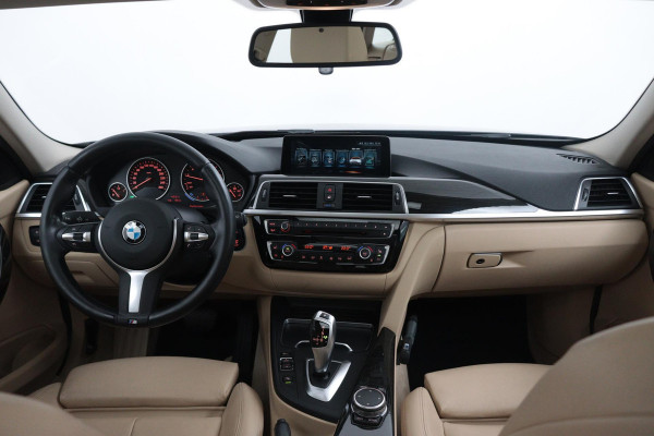 BMW 3 Serie Touring 318i Centennial High Executive(NL-auto, Dealer OnderH, Panorama, Navi Pro, StoelV, Camera, PDC V+A, Clima,Etc)