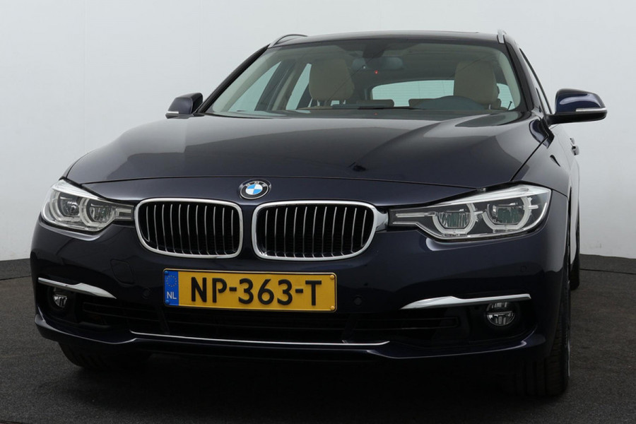 BMW 3 Serie Touring 318i Centennial High Executive(NL-auto, Dealer OnderH, Panorama, Navi Pro, StoelV, Camera, PDC V+A, Clima,Etc)