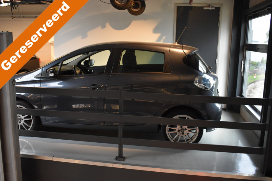 Renault ZOE R90 Intens 41 kWh (ex Accu) 2000,- subsidie mogelijk apk 30-8-2026