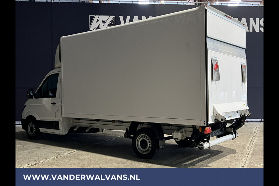 Volkswagen Crafter 2.0 TDI 141pk Bakwagen Laadklep Euro6 Airco | Camera | Apple Carplay Android Auto, Chauffeursstoel, Stoelverwarming, Bijrijdersbank