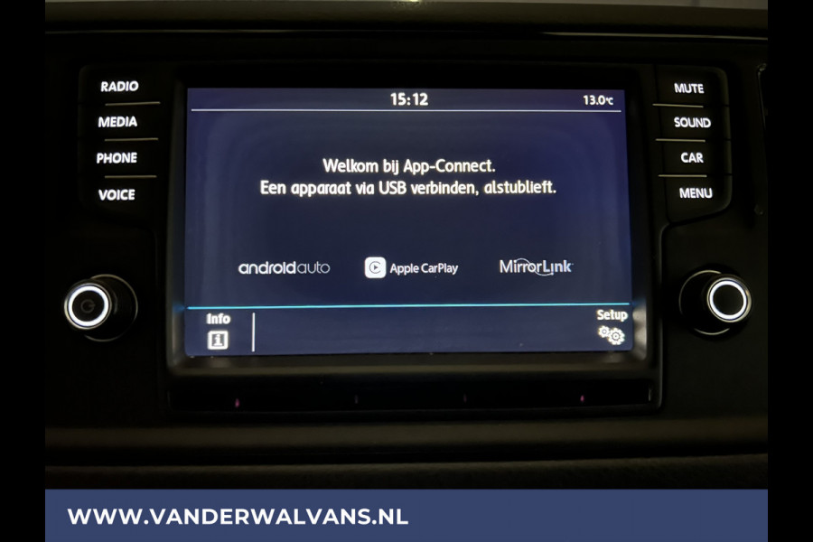 Volkswagen Crafter 2.0 TDI 141pk Bakwagen Laadklep Euro6 Airco | Camera | Apple Carplay Android Auto, Chauffeursstoel, Stoelverwarming, Bijrijdersbank