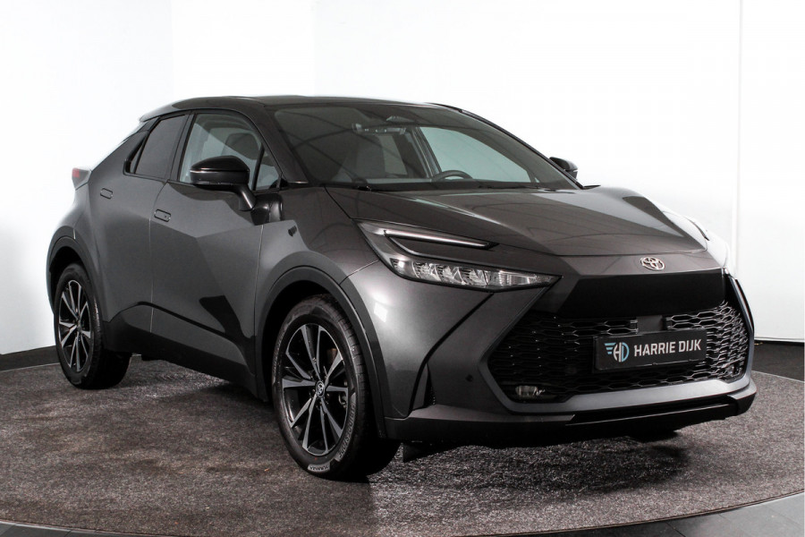 Toyota C-HR 1.8 Hybrid 140 Dynamic | Dig.Cockpit | 12,3" touchscreen | Adapt.Cruise | Stoel + Stuurverwarming | Camera | PDC | NAV + App.Connect | Auto.Airco | DAB | LM 18" | 4068