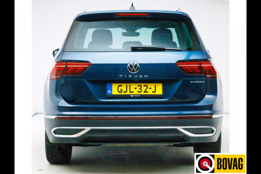 Volkswagen Tiguan 1.4 TSI eHybrid Elegance Exclusive 245 PK Panoramadak, Zwart leer, Elec. klep, Matrix led, Apple Carplay, Navigatie, Camera