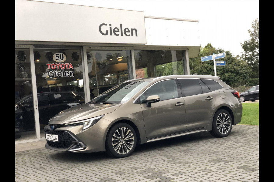 Toyota Corolla Touring Sports 1.8 Full Hybrid Dynamic Plus | Smart Connect, Dodehoekherkenning, Parkeersensoren, Stoel + Stuurverwarming, Keyless