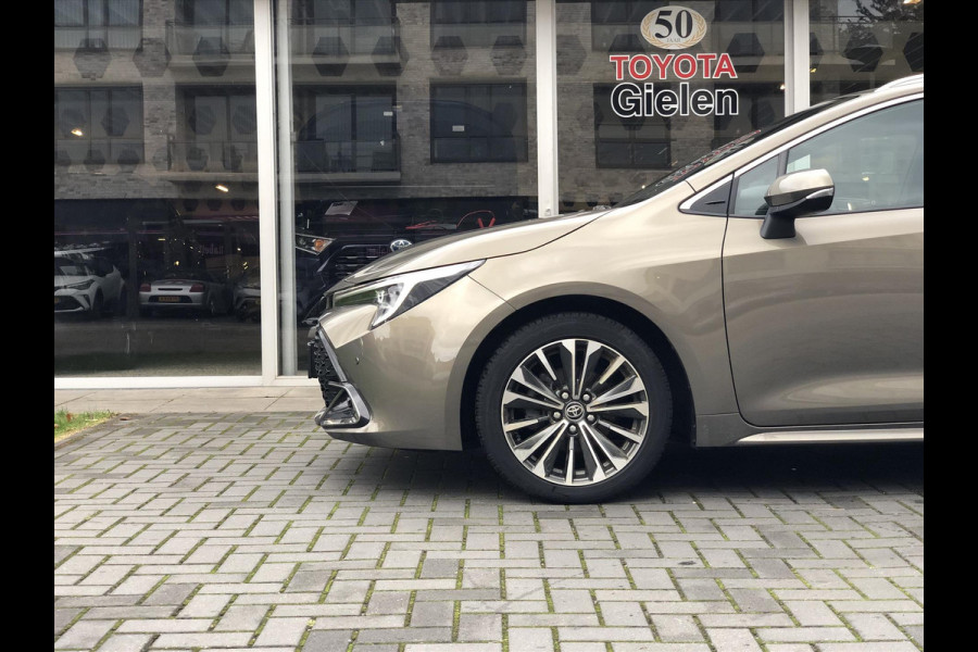 Toyota Corolla Touring Sports 1.8 Full Hybrid Dynamic Plus | Smart Connect, Dodehoekherkenning, Parkeersensoren, Stoel + Stuurverwarming, Keyless