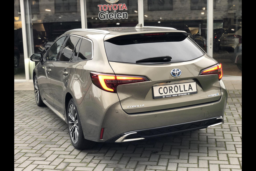 Toyota Corolla Touring Sports 1.8 Full Hybrid Dynamic Plus | Smart Connect, Dodehoekherkenning, Parkeersensoren, Stoel + Stuurverwarming, Keyless