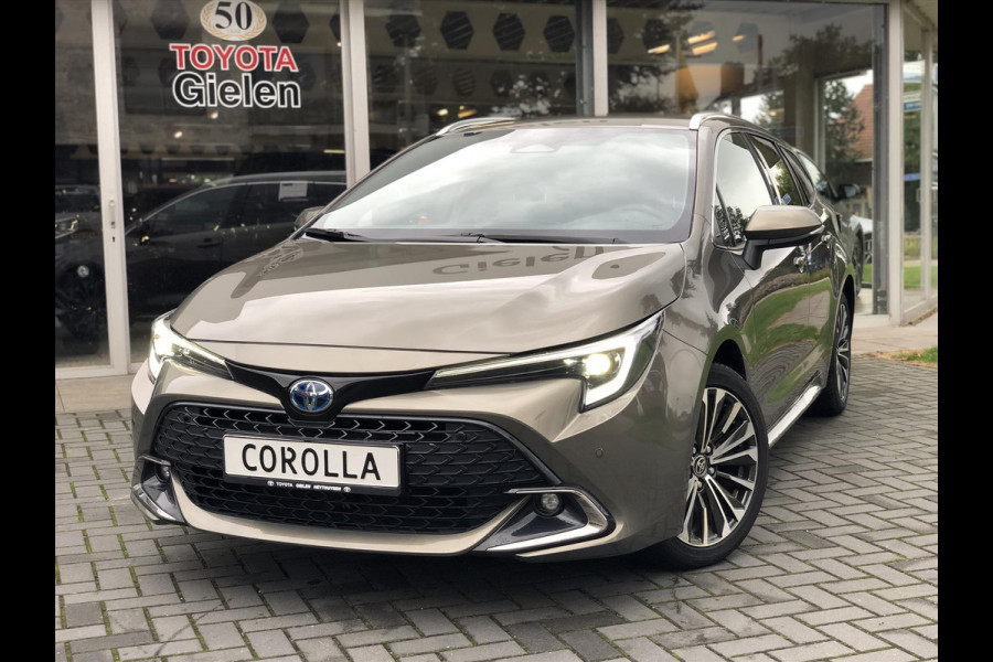 Toyota Corolla Touring Sports 1.8 Full Hybrid Dynamic Plus | Smart Connect, Dodehoekherkenning, Parkeersensoren, Stoel + Stuurverwarming, Keyless