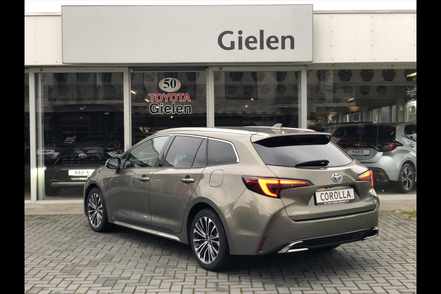 Toyota Corolla Touring Sports 1.8 Full Hybrid Dynamic Plus | Smart Connect, Dodehoekherkenning, Parkeersensoren, Stoel + Stuurverwarming, Keyless