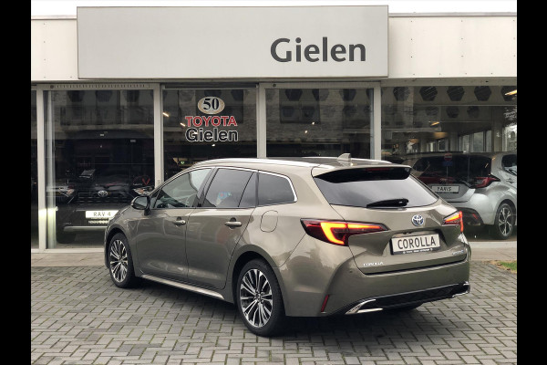 Toyota Corolla Touring Sports 1.8 Full Hybrid Dynamic Plus | Smart Connect, Dodehoekherkenning, Parkeersensoren, Stoel + Stuurverwarming, Keyless