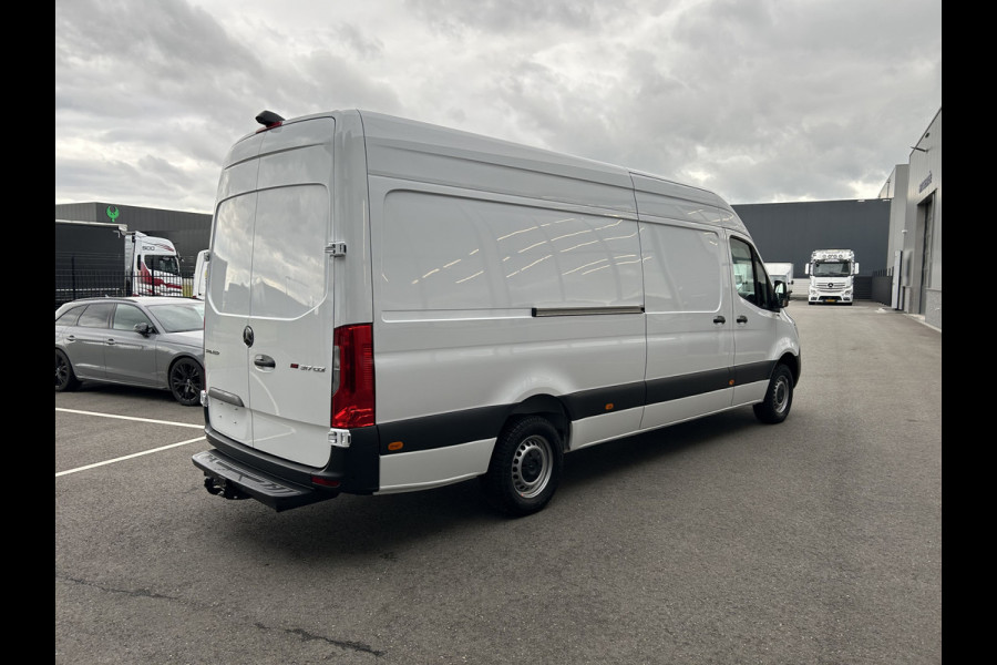 Mercedes-Benz Sprinter 317 CDI L3 H2 MBUX / Camera / Trekhaak / Parkeersensoren / Cruise control / Airco / 270 Graden achterdeuren