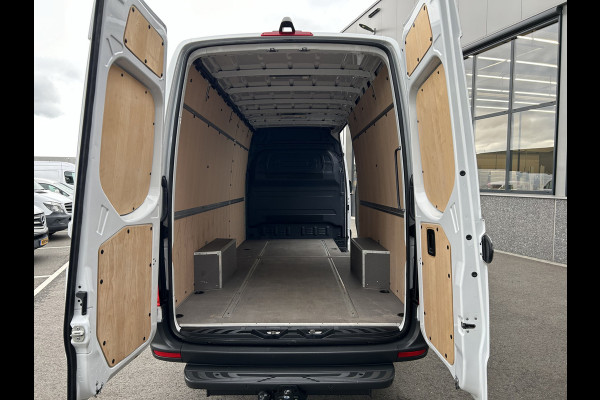 Mercedes-Benz Sprinter 317 CDI L3 H2 MBUX / Camera / Trekhaak / Parkeersensoren / Cruise control / Airco / 270 Graden achterdeuren