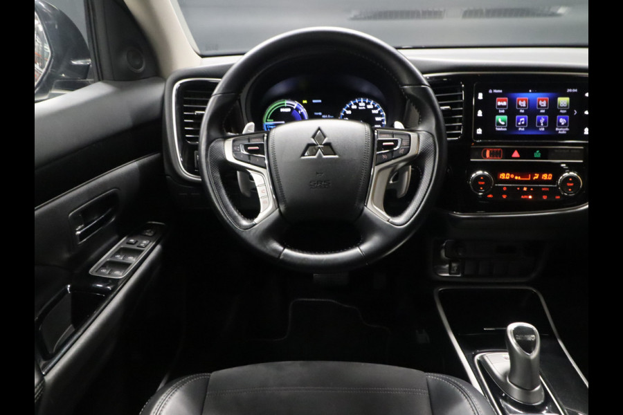 Mitsubishi Outlander 2.4 PHEV Pure [CAMERA, TREKHAAK, APPLE CARPLAY, LED, KEYLESS, CRUISE CONTROL, ALCANTARA, NIEUWSTAAT]