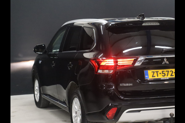 Mitsubishi Outlander 2.4 PHEV Pure [CAMERA, TREKHAAK, APPLE CARPLAY, LED, KEYLESS, CRUISE CONTROL, ALCANTARA, NIEUWSTAAT]