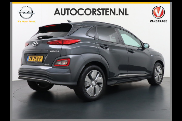 Hyundai Kona EV 64kWh 204pk Apple Carplay Android Auto Leder Navi Camera Head-Up Displ. Led Keyless PDC Elektr.Stoelen+Verwarmd+Ventilatie-koeling ! Adaptive Cruise/Stop&Go DAB Orig.NLse Auto Sterke EV, Enorm Efficient en grote accu! 444km WLTP