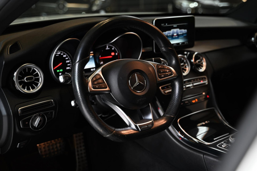 Mercedes-Benz C-Klasse 220 CDI - AMG Styling - Panoramadak - Leer - Stoelverwarming - Ambiance Verlichting