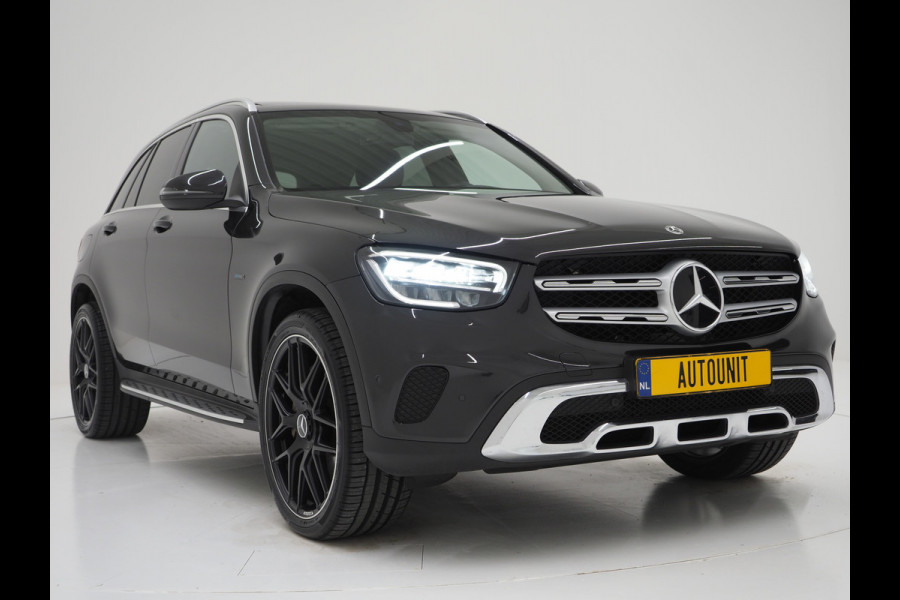 Mercedes-Benz GLC 300e 4MATIC | Panoramadak | Treeplanken | Carplay | Trekhaak | Camera