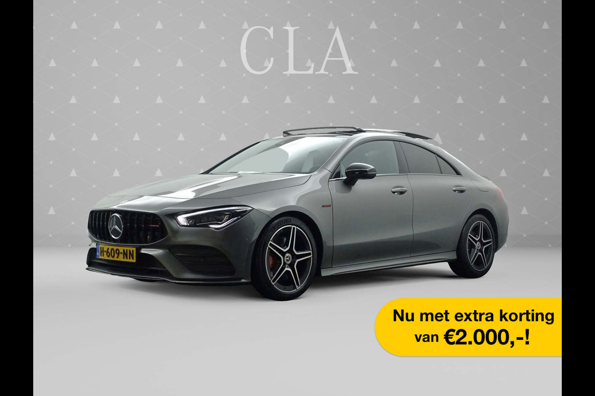 Mercedes-Benz CLA-Klasse 200 Solution AMG Night Edition Aut- Panodak I  Sfeerverlichting I  Park Assist I Lane Assist I Stoelverwarming I  Alcantara Sport Interieur