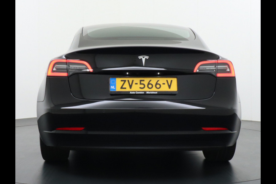 Tesla Model 3 SR+60kWh 325PK AutoPilot FSD.vb Leer PanoDak Adaptive cruise 18" Camera's Elektr.-Stuur+Stoelen+Spiegels+Geheugen+Easy-Entry+Ver Ecc Navigatiesysteem full map LED-a+v Comfortstoel(en) ACC Dual-ECC DAB Voorverwarmen interieur via App Keyless via Telefoonsleutel One-Pedal-Drive Origin. NLse auto !