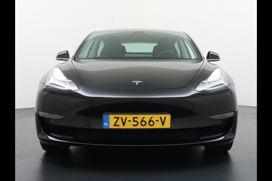 Tesla Model 3 SR+60kWh 325PK AutoPilot FSD.vb Leer PanoDak Adaptive cruise 18" Camera's Elektr.-Stuur+Stoelen+Spiegels+Geheugen+Easy-Entry+Ver Ecc Navigatiesysteem full map LED-a+v Comfortstoel(en) ACC Dual-ECC DAB Voorverwarmen interieur via App Keyless via Telefoonsleutel One-Pedal-Drive Origin. NLse auto !