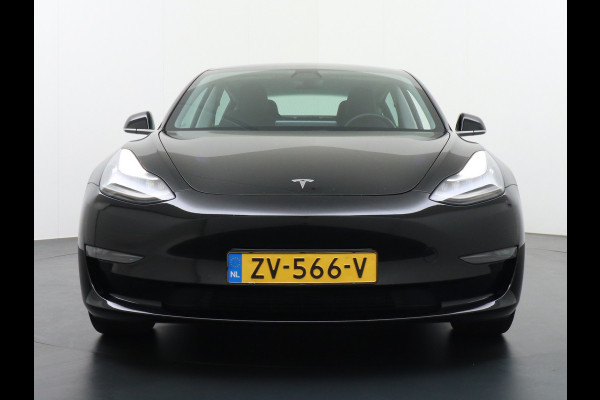 Tesla Model 3 SR+60kWh 325PK AutoPilot FSD.vb Leer PanoDak Adaptive cruise 18" Camera's Elektr.-Stuur+Stoelen+Spiegels+Geheugen+Easy-Entry+Ver Ecc Navigatiesysteem full map LED-a+v Comfortstoel(en) ACC Dual-ECC DAB Voorverwarmen interieur via App Keyless via Telefoonsleutel One-Pedal-Drive Origin. NLse auto !