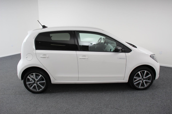 Seat Mii Electric electric Plus | €2000,- subsidie particulier MOGELIJK! | Climate control | Bluetooth | Parkeersensoren Achter |