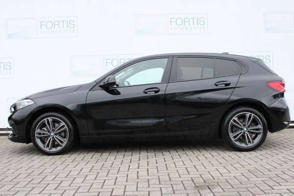 BMW 1-serie 118i Executive Sport NL AUTO | HALF LEDER | SPORTSTOELEN | CARPLAY |