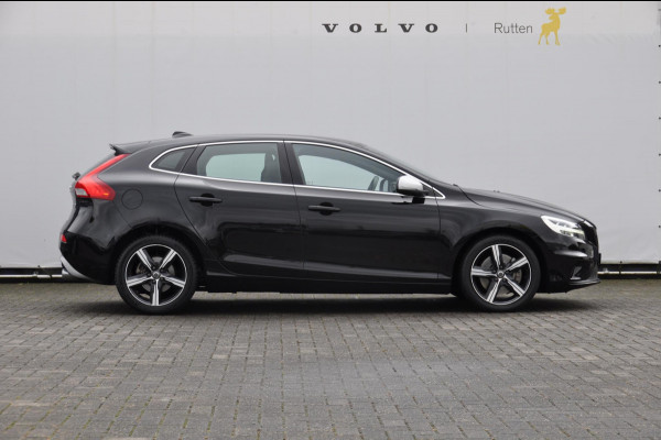 Volvo V40 T3 152PK Automaat R-Design / Cruise Control / Parkeersensoren achter / Bluetooth / navi / Airco / Leder/alcantara bekleding /