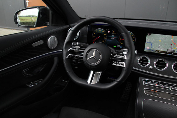 Mercedes-Benz E-Klasse 300 e 4MATIC AMG Line | Pano | Burmester | Widescreen