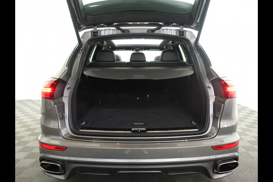 Porsche Cayenne 3.6 S 300pk Sport Chrono I Panoramadak I Stoelventilatie I Leer I Bose I Bi-xenon I 52 dkm