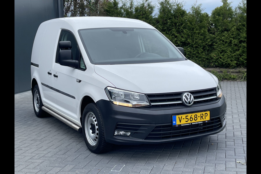 Volkswagen Caddy 2.0 TDI / L1H1 / 1e EIG. / AIRCO / CRUISE / TREKHAAK / SIDEBARS / NETTE BUS