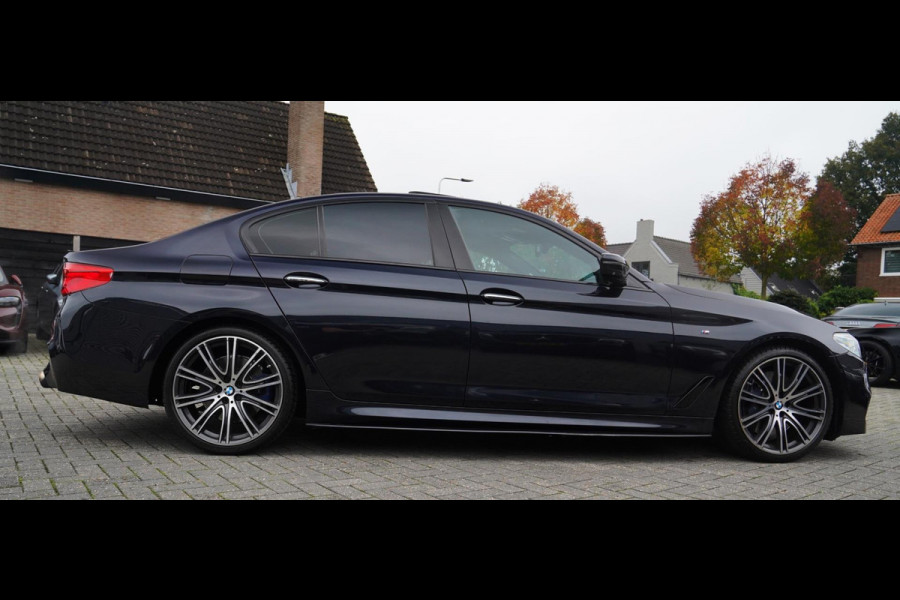 BMW 5 Serie 540i High Executive | M5 | Panorama | 360 cam | Adaptieve Cruise | Sfeerverlichting | Luxe Leder | Stoelkoeling | NAP