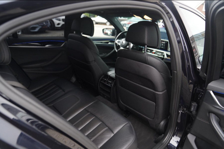 BMW 5 Serie 540i High Executive | M5 | Panorama | 360 cam | Adaptieve Cruise | Sfeerverlichting | Luxe Leder | Stoelkoeling | NAP