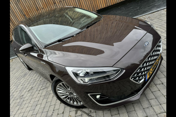 Ford Focus 1.5 EcoBoost Vignale Automaat | Panoramadak | B&O audiosysteem | Trekhaak | Navigatiesysteem | Elektrische bestuurdersstoel | Ad