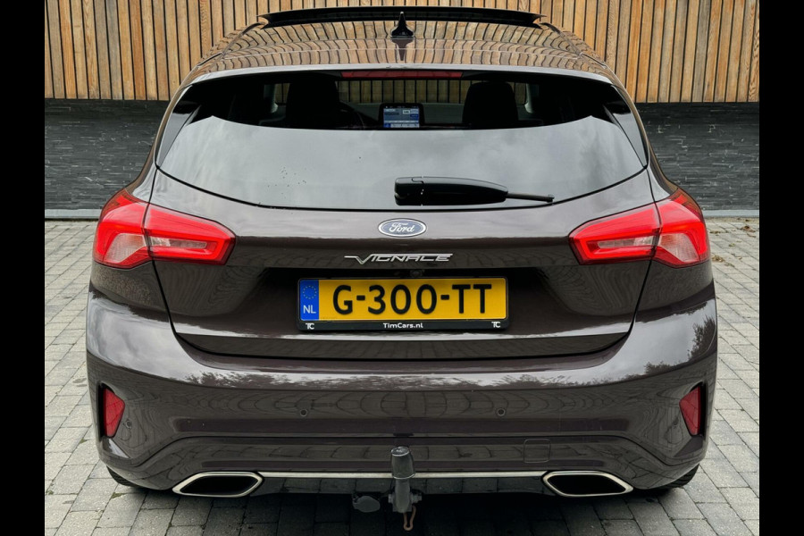 Ford Focus 1.5 EcoBoost Vignale Automaat | Panoramadak | B&O audiosysteem | Trekhaak | Navigatiesysteem | Elektrische bestuurdersstoel | Ad