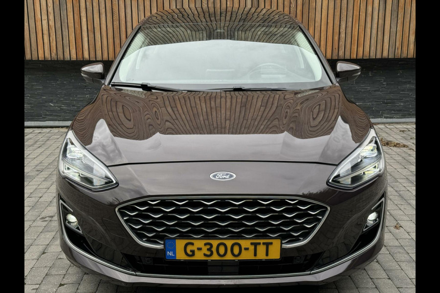 Ford Focus 1.5 EcoBoost Vignale Automaat | Panoramadak | B&O audiosysteem | Trekhaak | Navigatiesysteem | Elektrische bestuurdersstoel | Ad