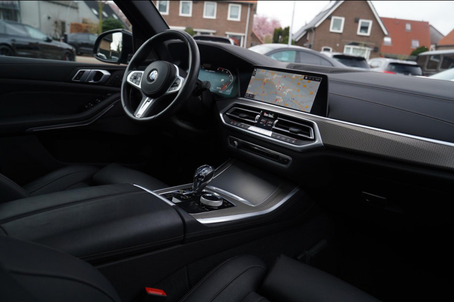 BMW X5 M50d Executive | Skylounge | Massage | Elek trekhaak | Panorama | Harman/Kardon | Carbon inleg | 400PK | Head up Display |